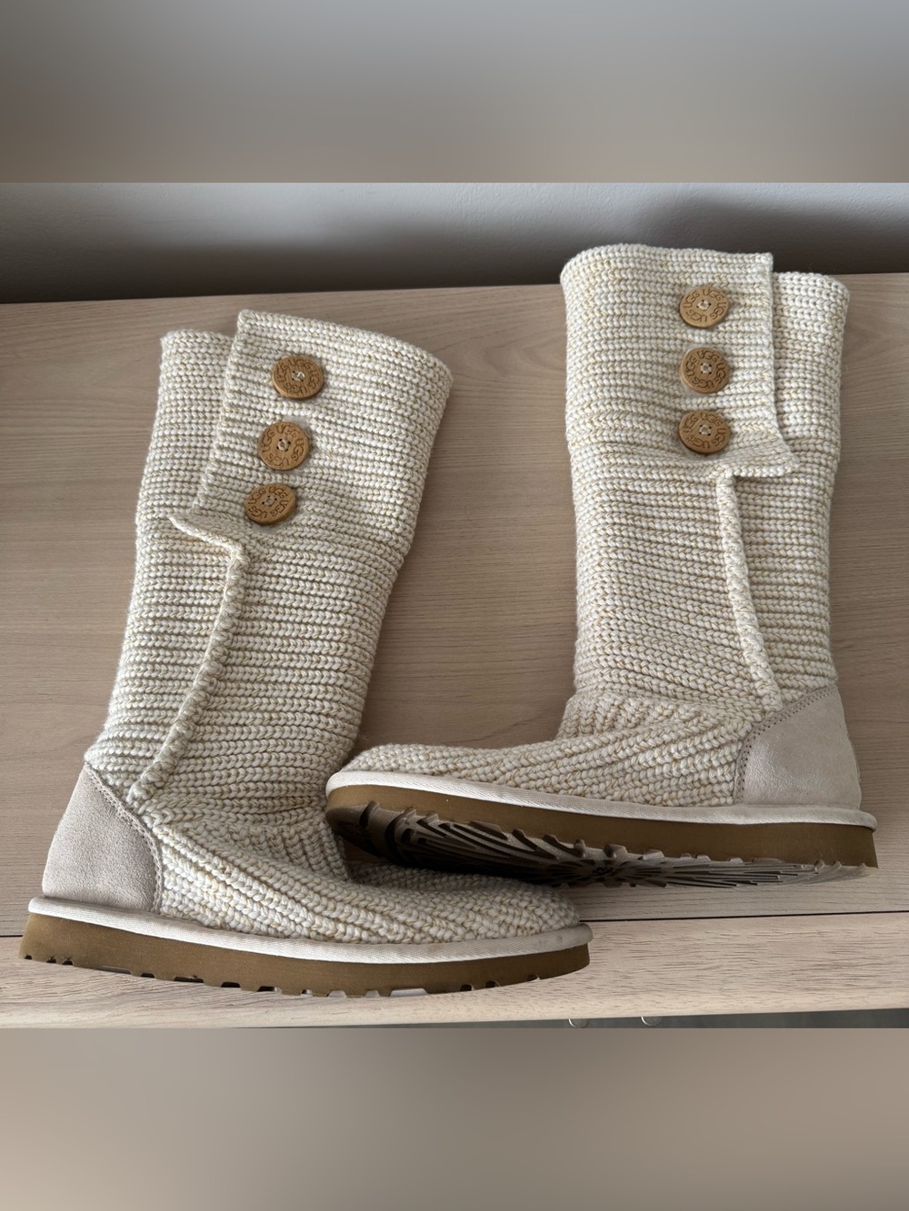 UGG Classic Cardy Cream Mid-Calf Knit Boots in Cream / Size 8 (Never Worn)